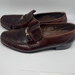 Mens shoes